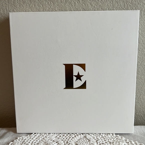 Elton John Farewell Yellow Brick Road Concert Tour VIP Package - Picture 15 of 15